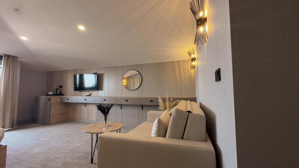 Penthouse,Deniz Manzaralı,Balkon veya Teraslı