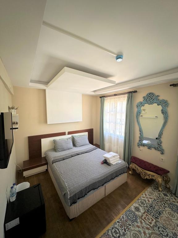 Standart Oda,Bahçe Manzaralı,Üst Kat