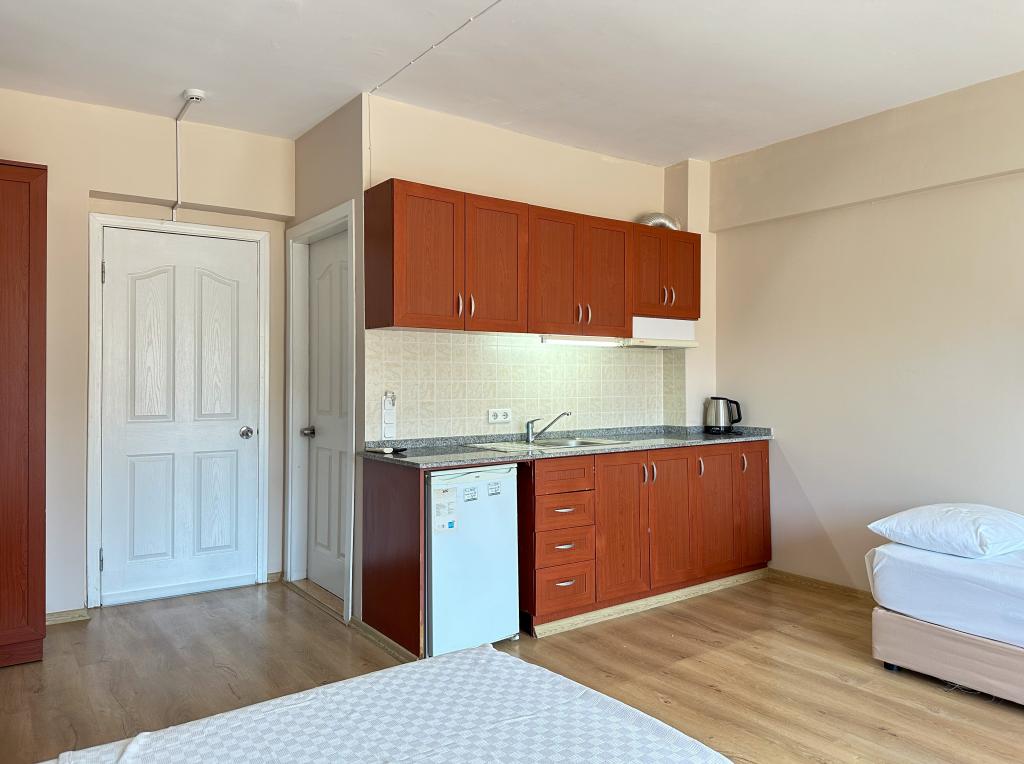 Studio,Manzarasız,Balkonlu veya Fransız Balkonlu