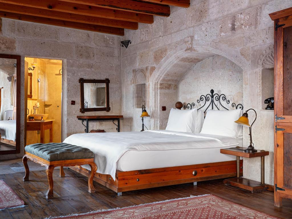 King Suit Oda (Banyolu)