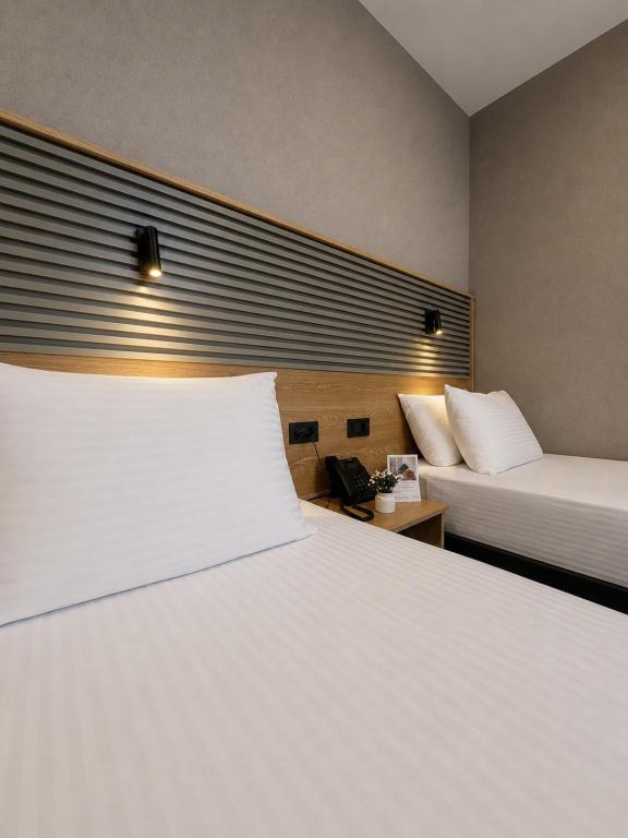 Deluxe Twin Room, City View