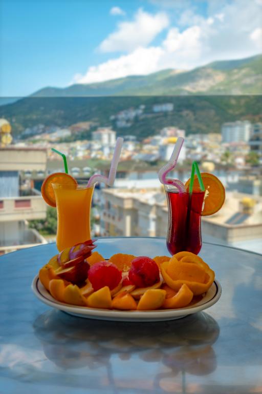 Standart Oda,Kara veya Havuz Manzaralı,Balkonlu
