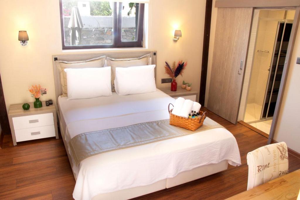 Standart Oda, Avlu Manzaralı