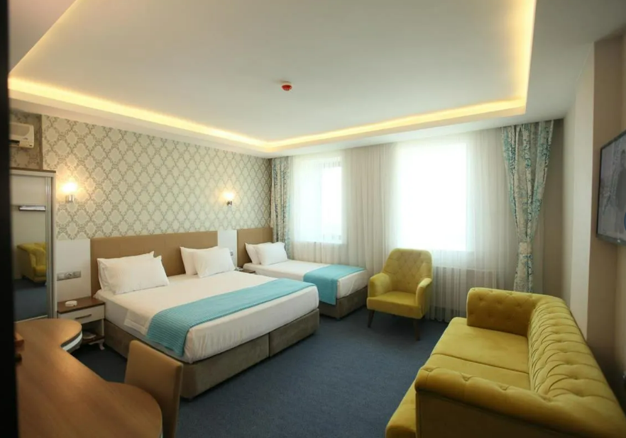 Connected Room, City View