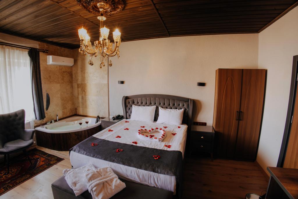 Jakuzili Deluxe Oda,Şehir Manzaralı,Giriş Katı