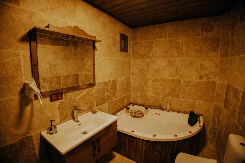 Corner Suite - Jakuzili,Şehir Manzaralı,2. Kat