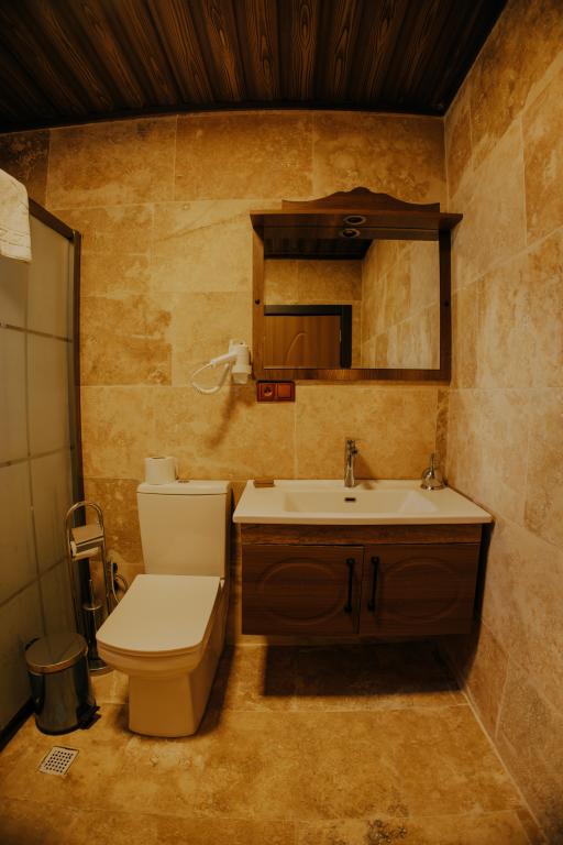 Dark Room with Jakuzzi,Şehir Manzaralı,2. Kat