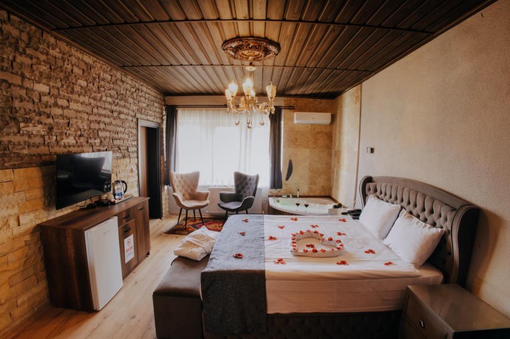 Deluxe Jakuzili Suite,Şehir Manzaralı,Giriş Katı
