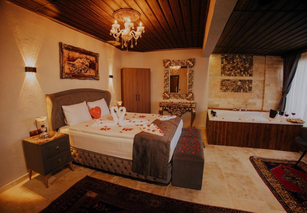 Dark Room with Jakuzzi,Şehir Manzaralı,2. Kat