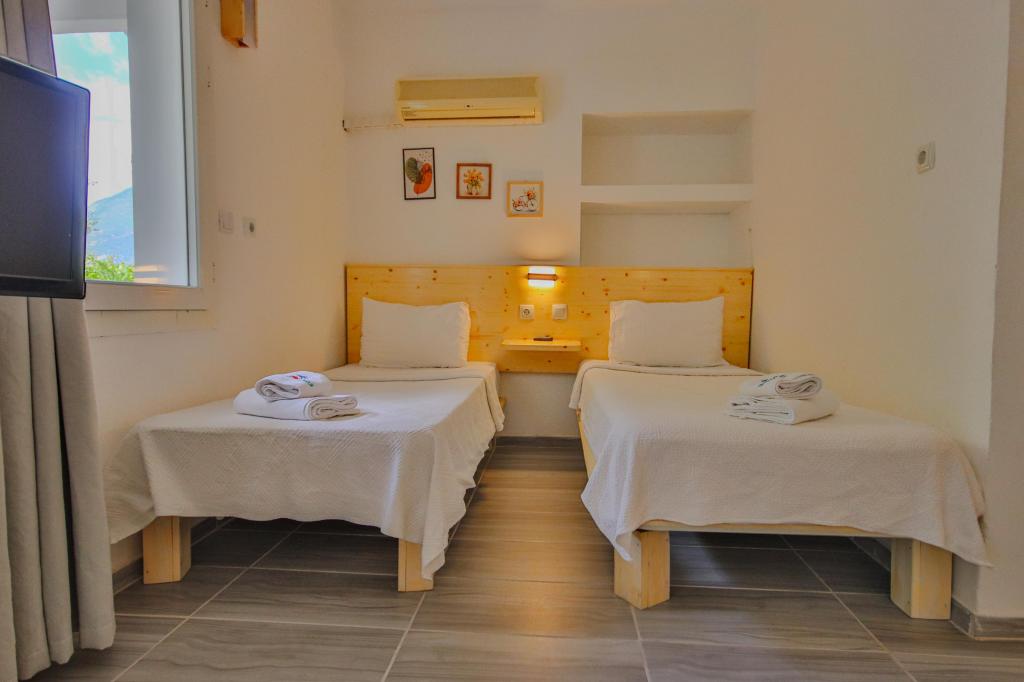 Ekonomik Aile Odası,Kısmi Deniz Manzaralı,Balkonlu