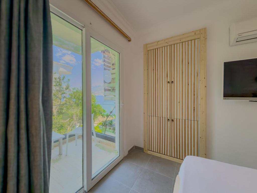 Standart Oda,Kısmi Deniz Manzaralı,Balkonlu