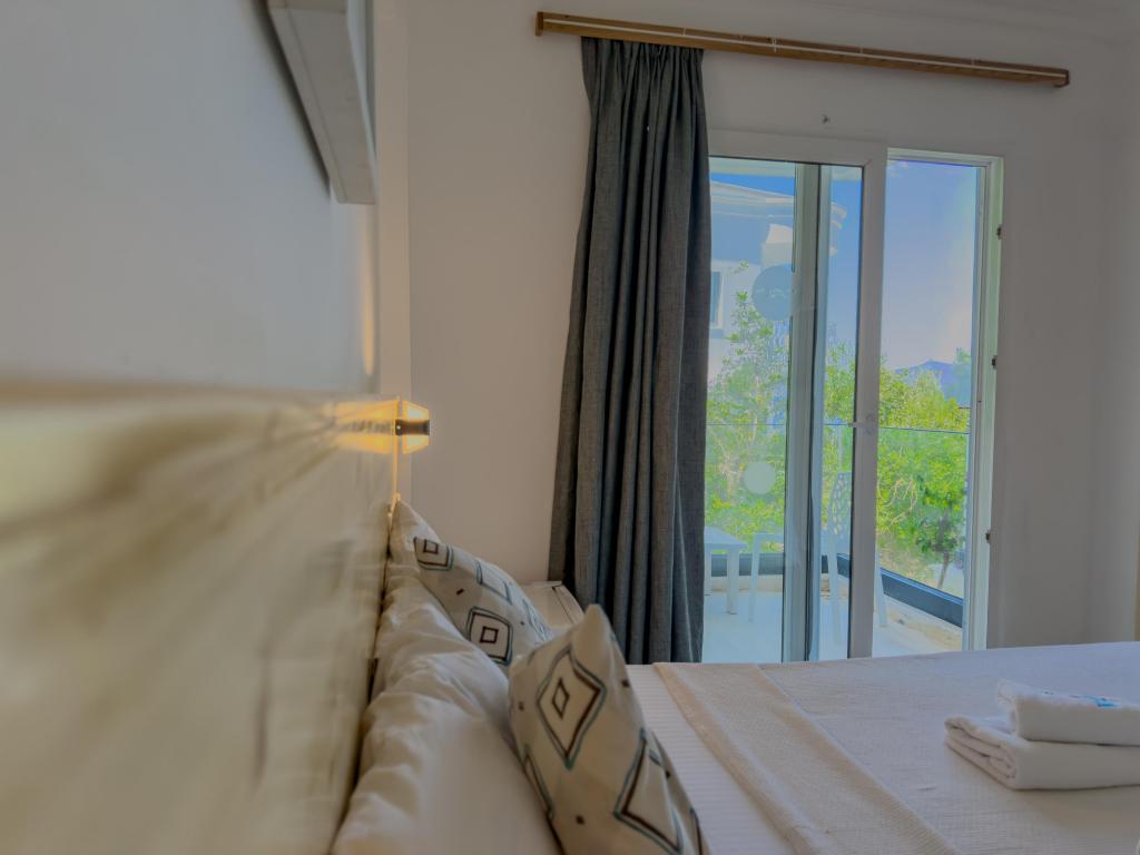 Standart Oda,Kısmi Deniz Manzaralı,Balkonlu