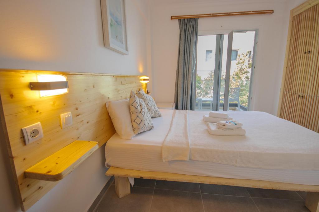 Standart Oda,Kısmi Deniz Manzaralı,Balkonlu