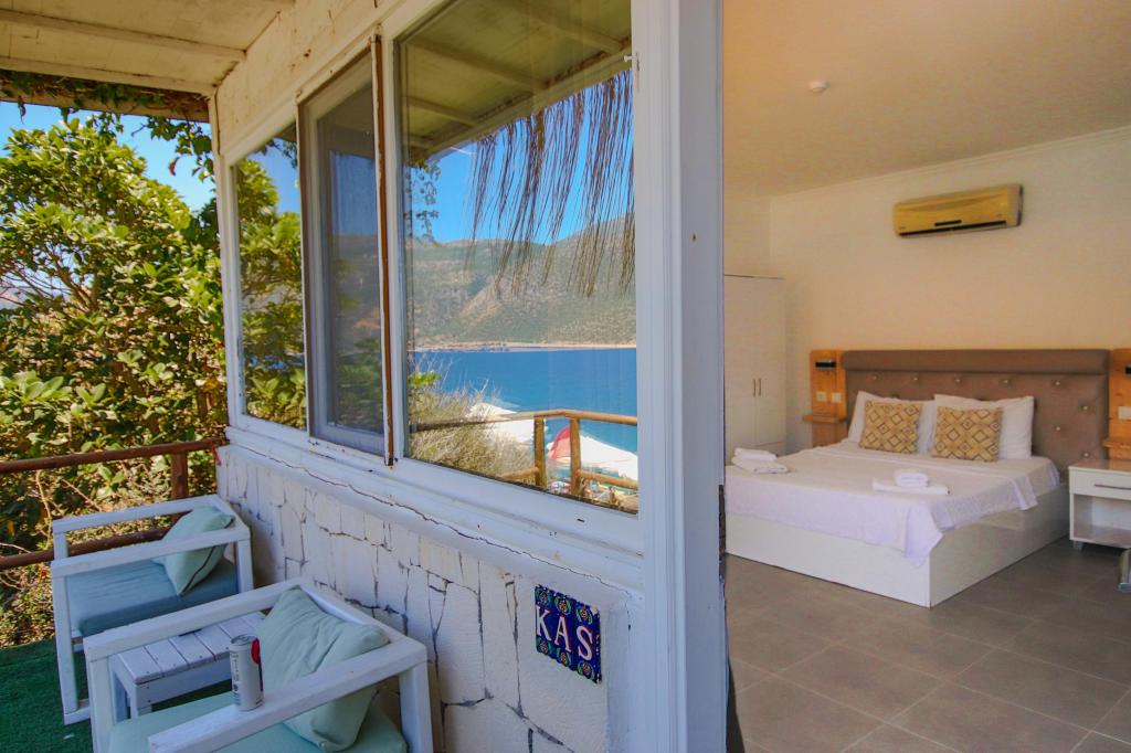 Deluxe Oda,Deniz Manzaralı,Balkonlu