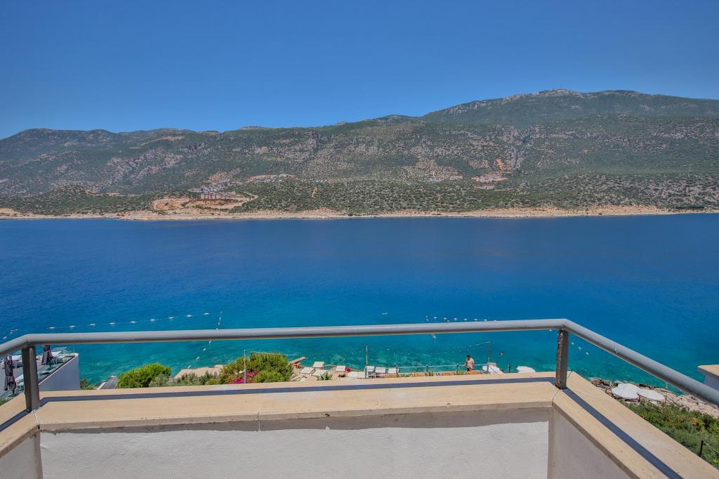 Aile Odası,Deniz Manzaralı,Balkonlu