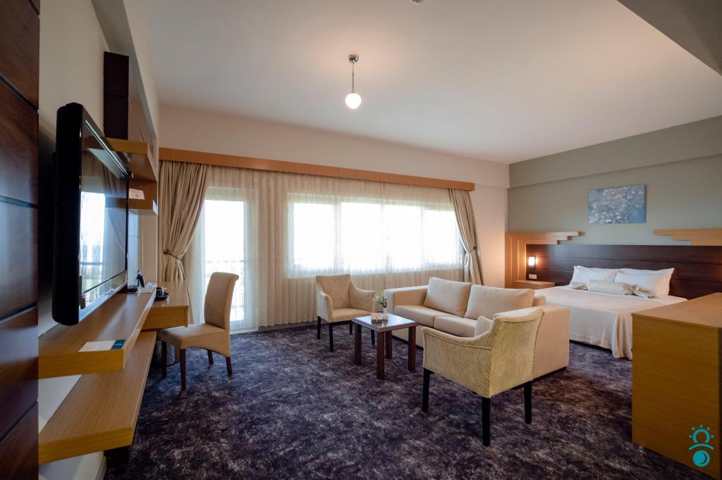 Junior Suite Panaromic Room, Mountain Or Sea View (Balcony)