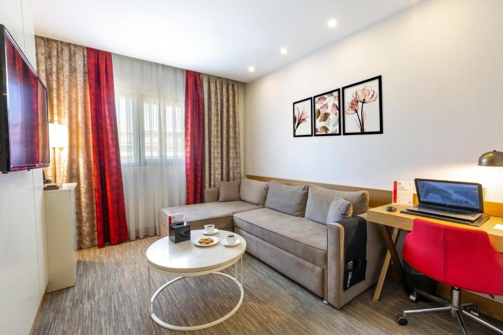 Otel Resmi