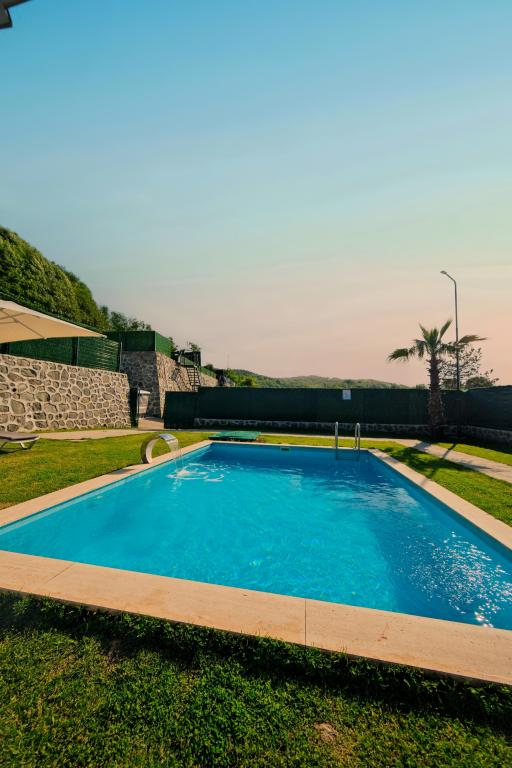 Bungalow,Göl Manzaralı,Isıtmalı Özel Havuzlu