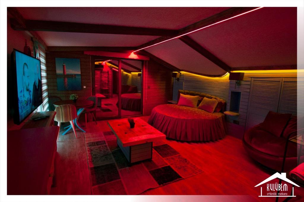 Bungalow,Havuz ve Bahçe Manzaralı,Jakuzili ve Verandalı