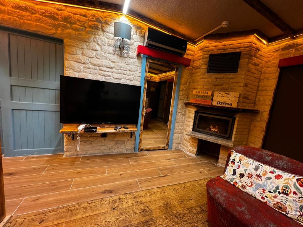 Bungalow,Havuz ve Bahçe Manzaralı,Giriş Katı