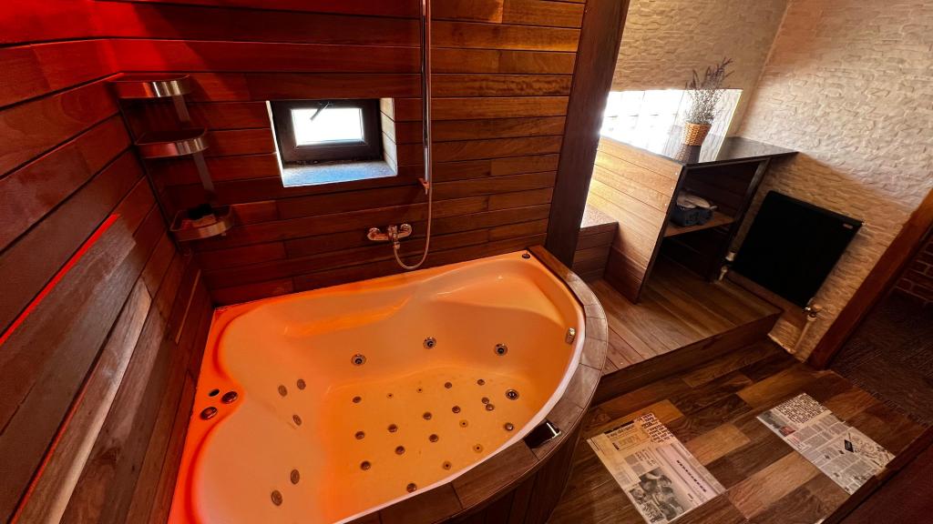King Suite,Şehir Manzaralı,Jakuzili ve Balkonlu