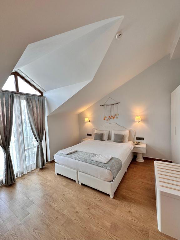 Teras Oda, Deniz Manzaralı (Jakuzi, Teraslı)