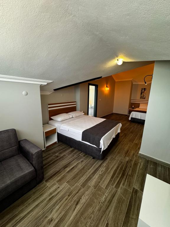 Family Room, Sea View (Balcony)