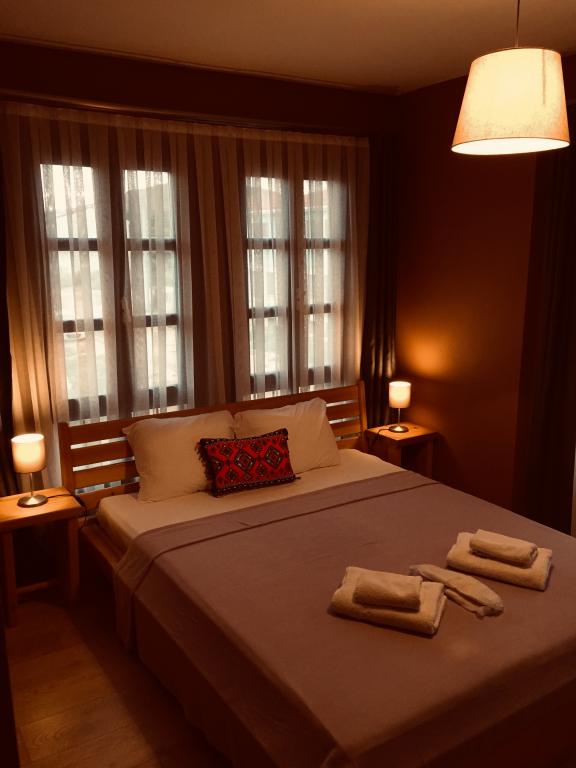 Comfort Room, City View