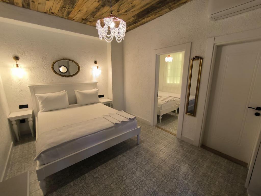 Bağlantılı Aile Odası,Manzarasız,Penceresiz