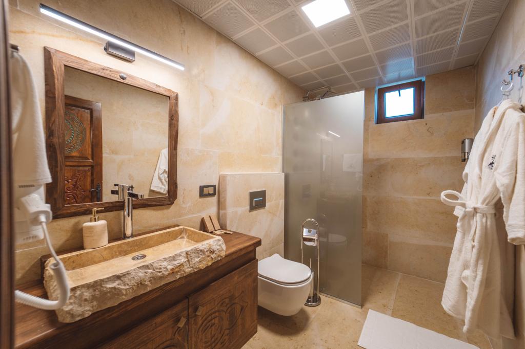 Deluxe Suite,Bahçe Manzaralı,Şömineli ve Jakuzili