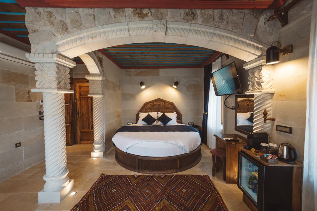 Deluxe Suite,Bahçe Manzaralı,Şömineli ve Jakuzili