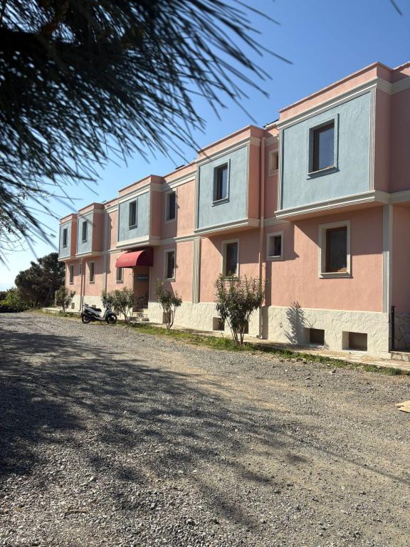 Lefkofris Hotel 