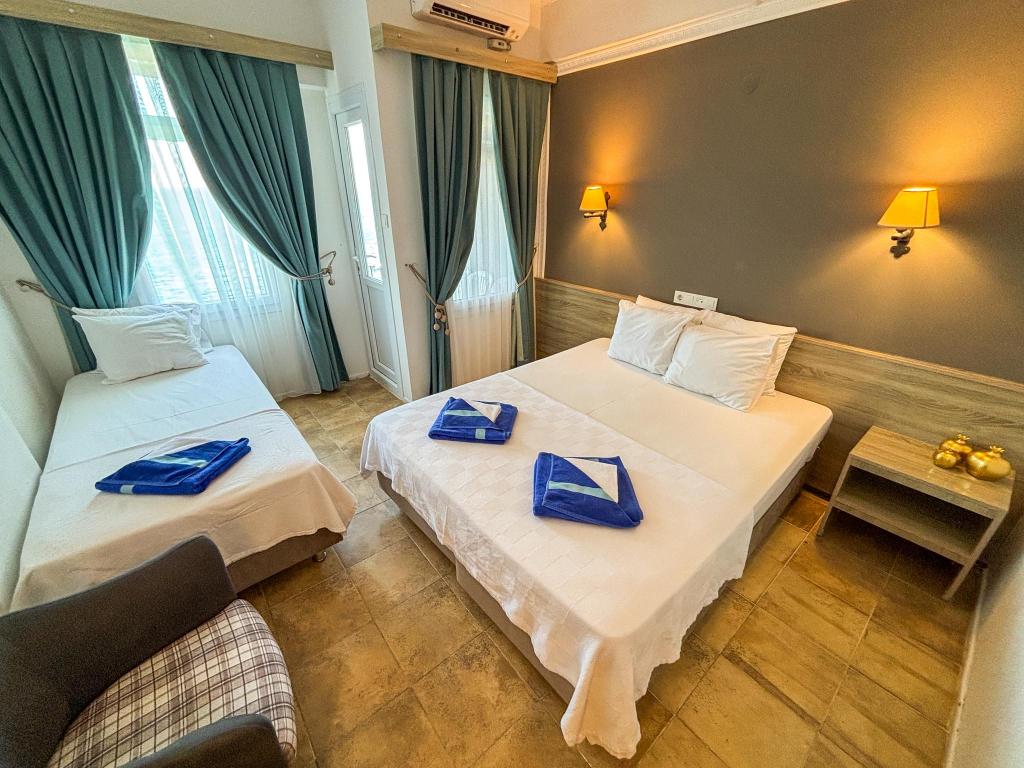 Standart Oda,Deniz Manzaralı,Balkonlu
