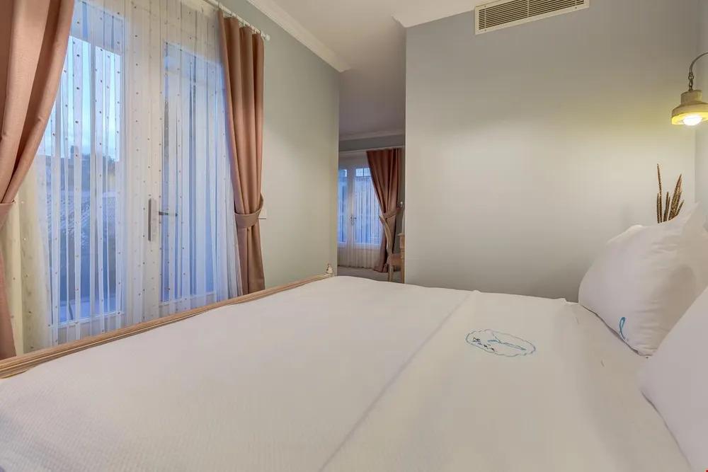 Suite Room, Garden View