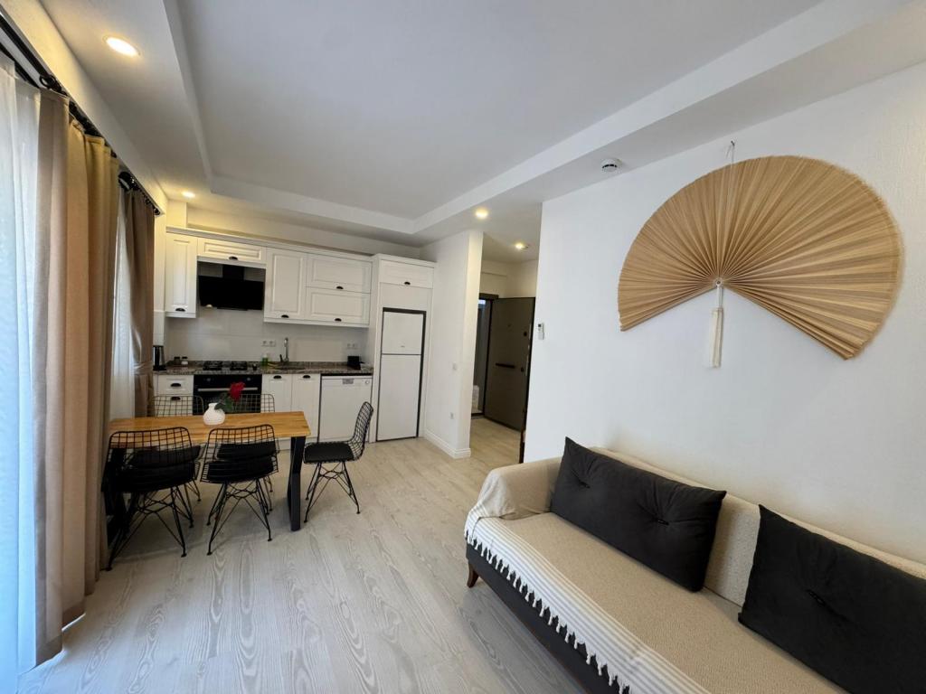 2+1 Daire,Bahçe veya Sokak Manzaralı,Bahçe Katı