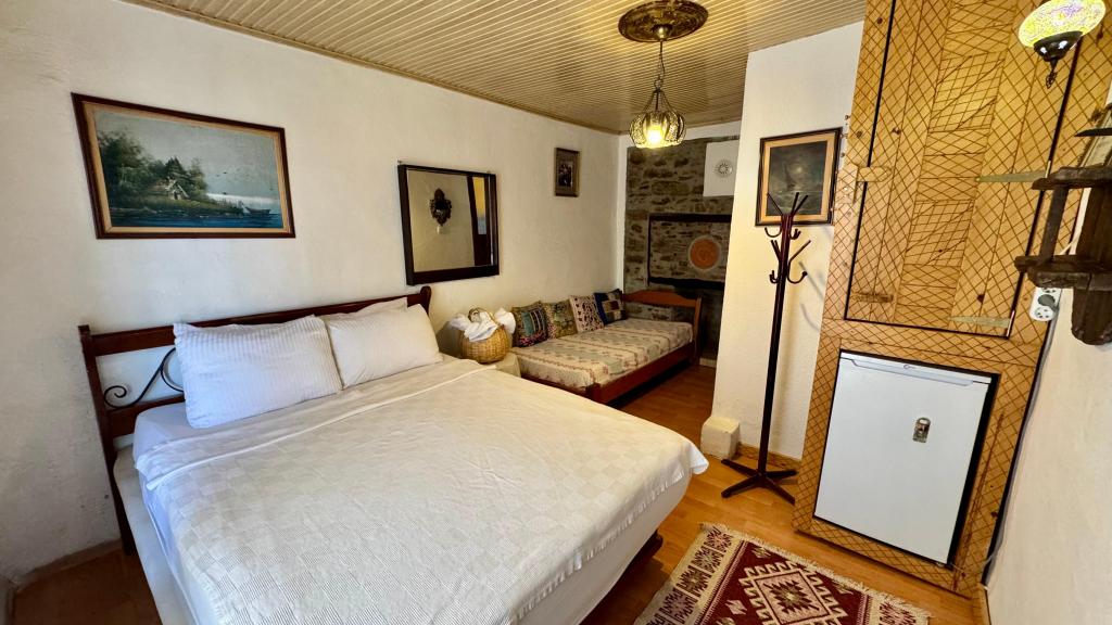 Eros, Köy Manzarası