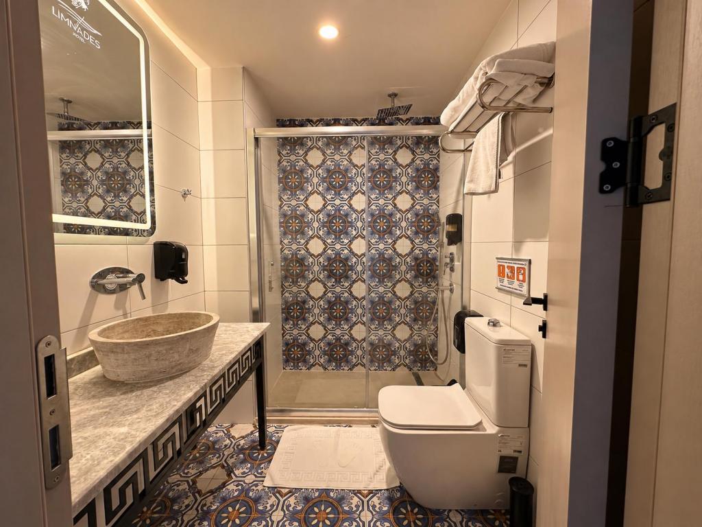 Standart Oda,Kısmi Göl Manzaralı