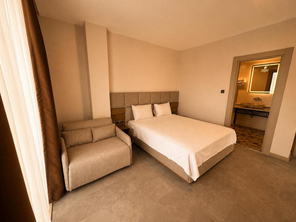 Junior Suite,Göl Manzaralı