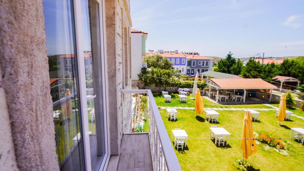 Çift Kişilik,Bahçe Manzaralı,Balkonlu