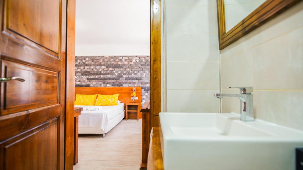 Standart Çift Kişilik Oda