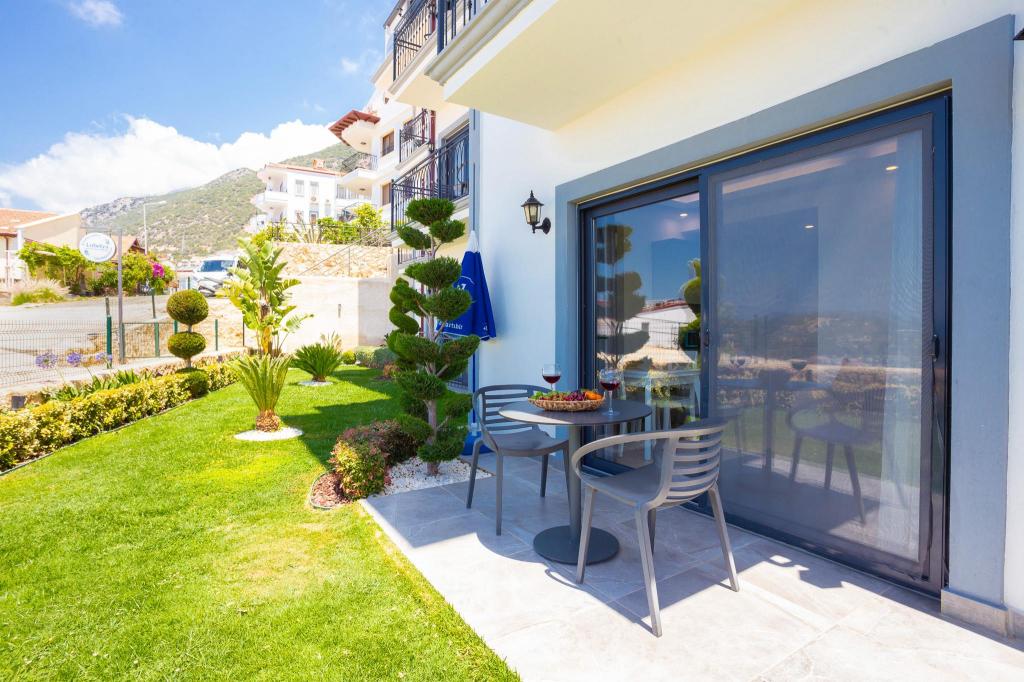 2+1 Suite Beş Kişilik,Bahçe Manzaralı,Bahçe Katı