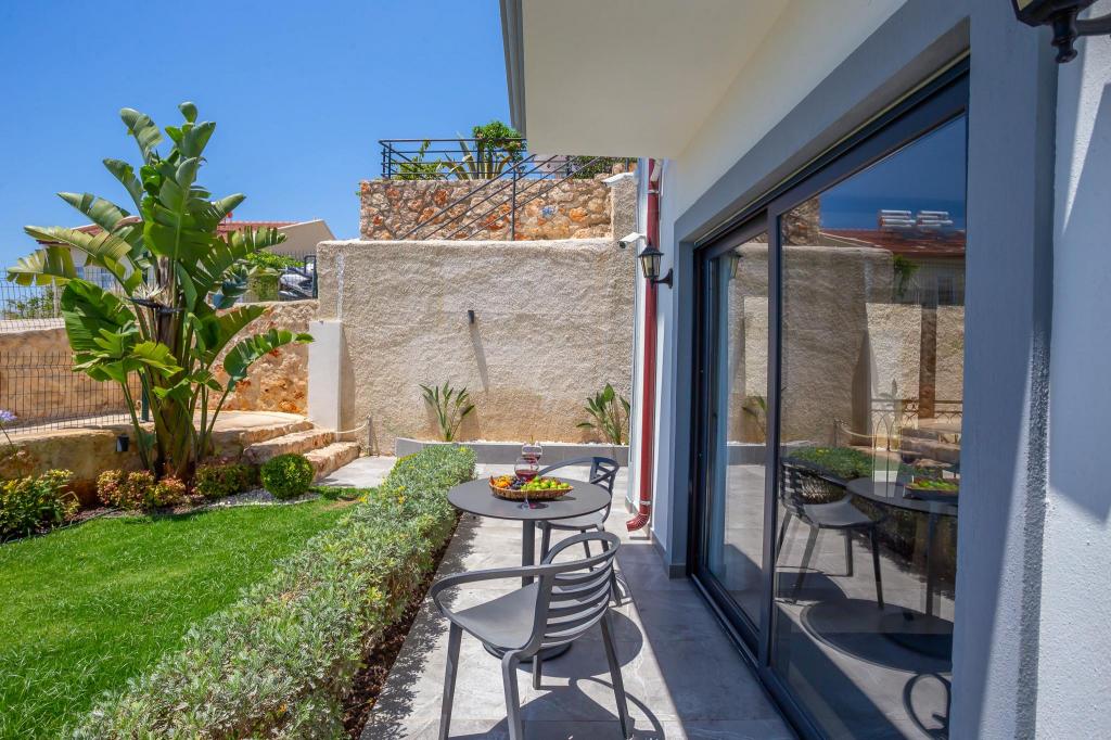 2+1 Suite Beş Kişilik,Bahçe Manzaralı,Bahçe Katı