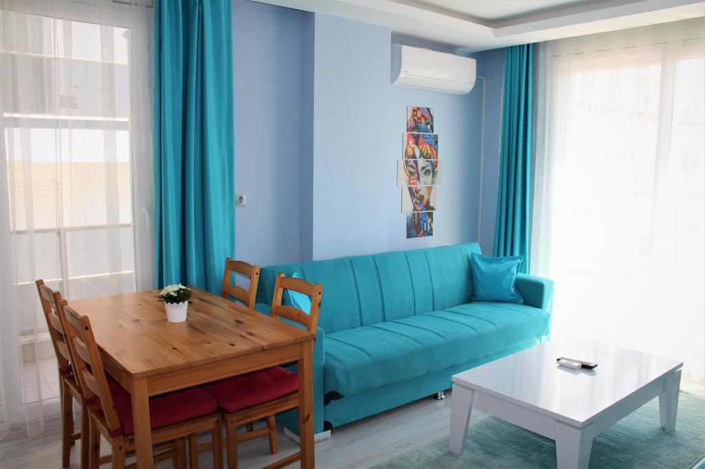 Apart Daire, Cadde Manzaralı