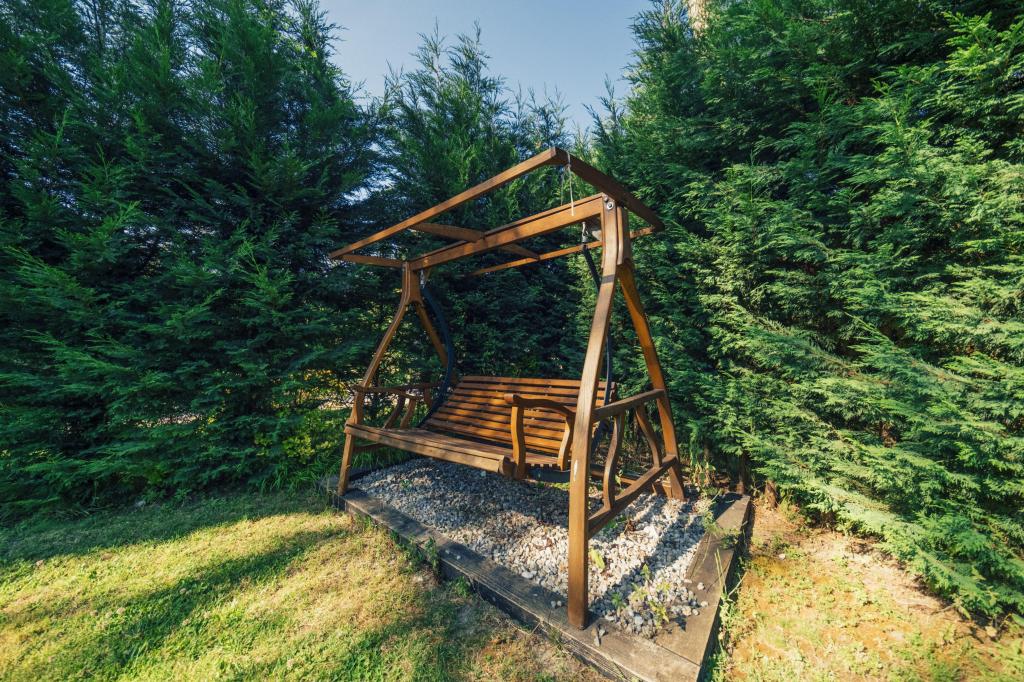 Bungalow 3 Kişilik Oda,Bahçe Manzaralı,Verandalı