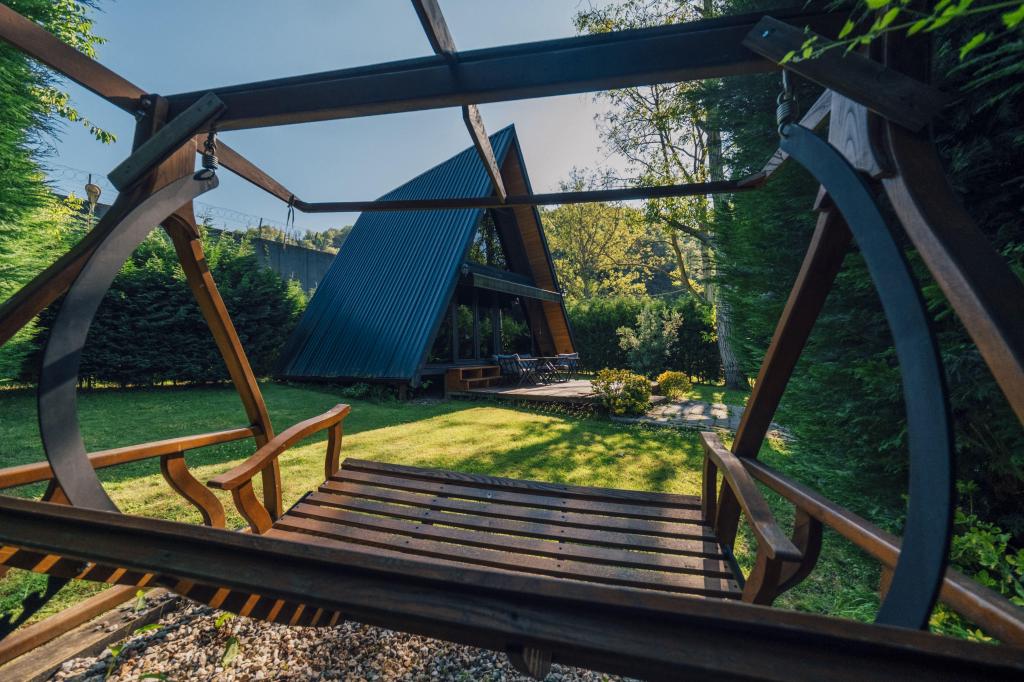 Bungalow 3 Kişilik Oda,Bahçe Manzaralı,Verandalı