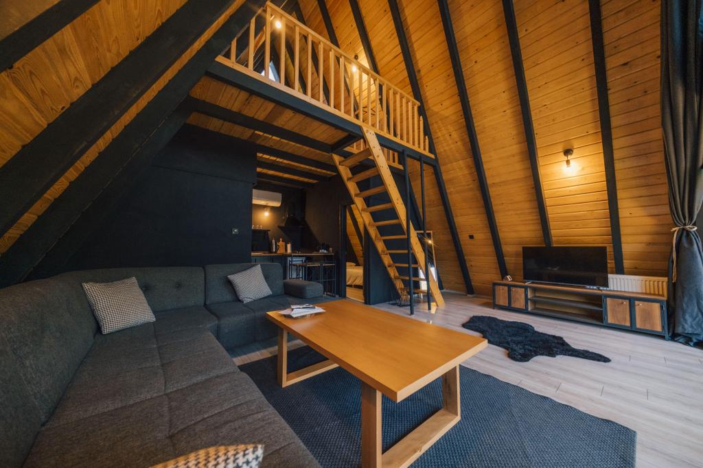 Bungalow 3 Kişilik Oda,Bahçe Manzaralı,Verandalı