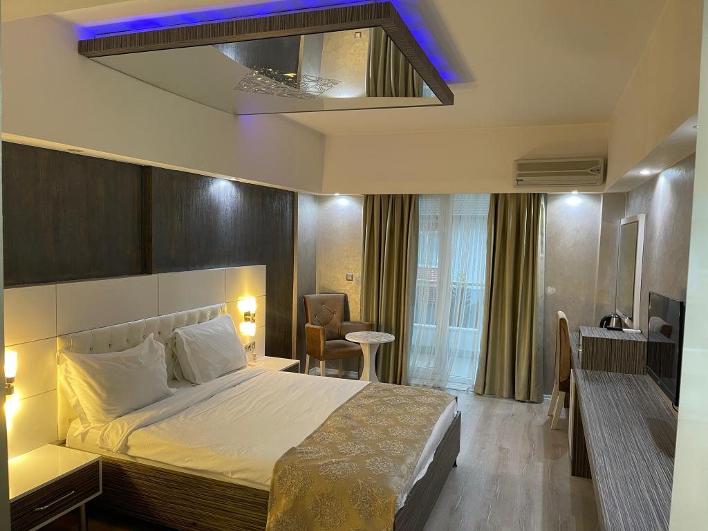 Connected Room, City View (Balcony)