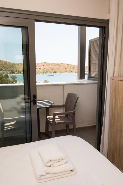 Standart Oda,Deniz Manzaralı,Balkonlu