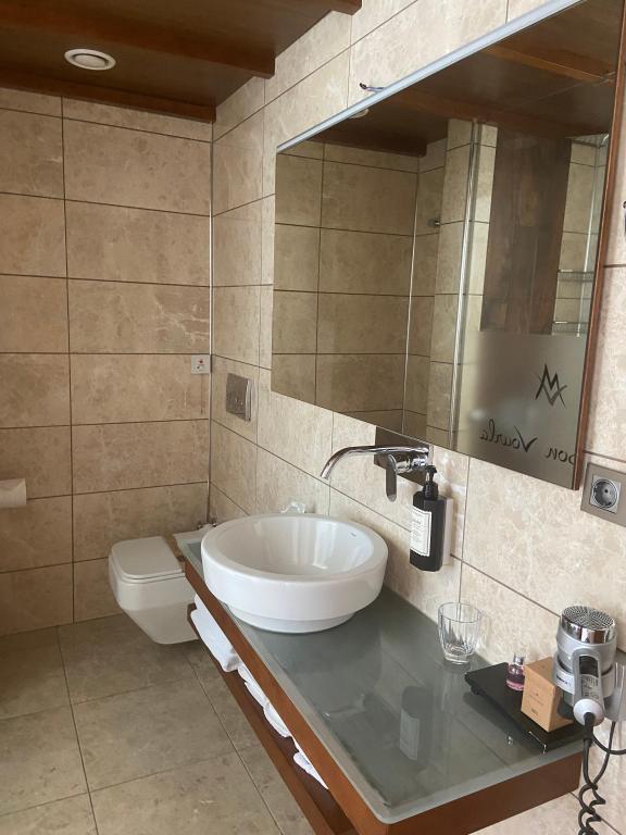 Aile Odası, Şehir Manzaralı