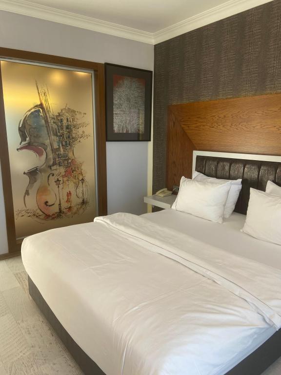 Junior Suit Oda, Deniz Manzaralı